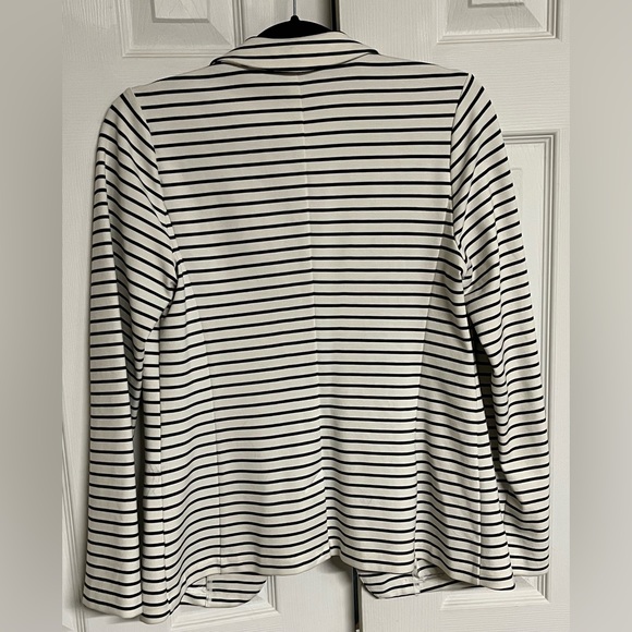 ANA Black/White striped jacket. Size 4 - Picture 2 of 3